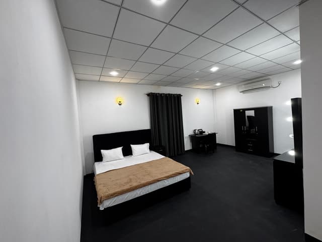 Deluxe room 1